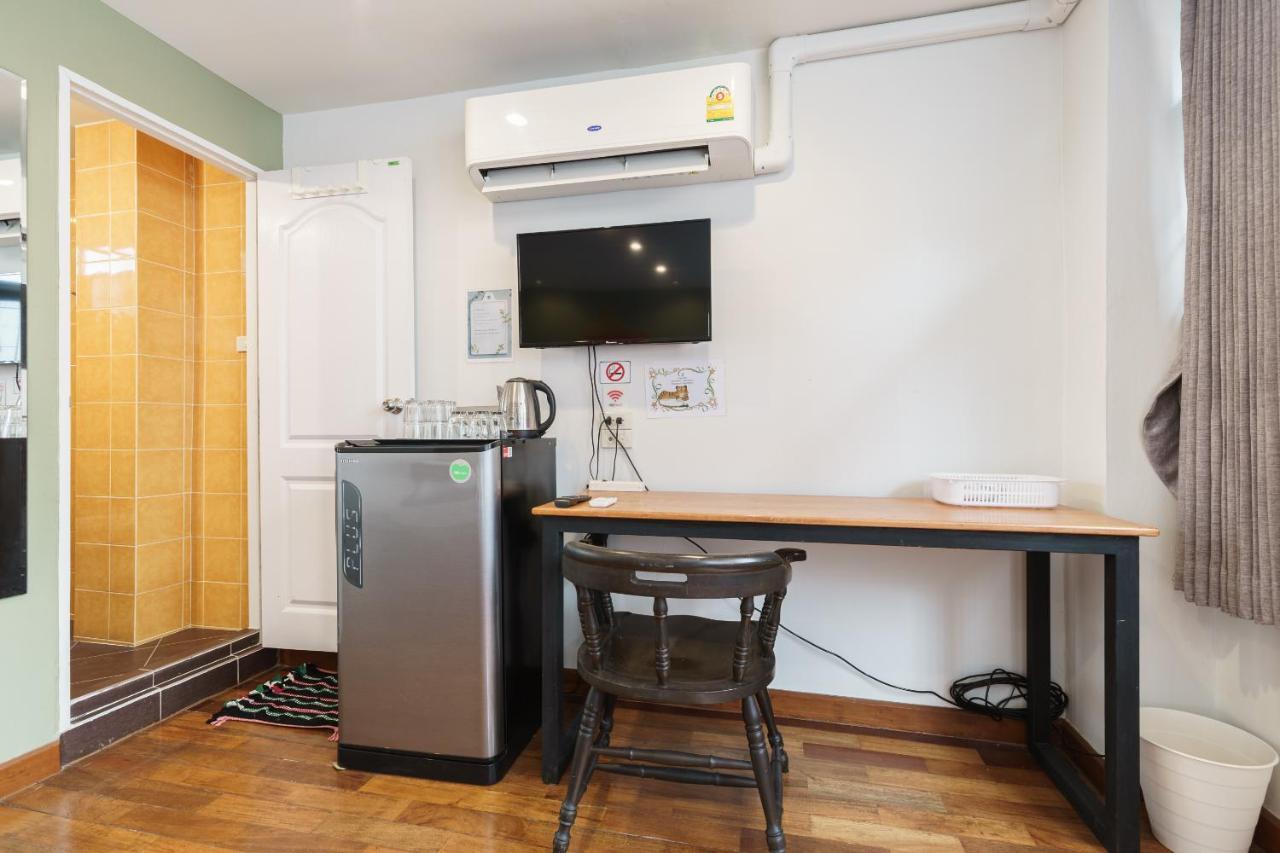 99 Hostel Khaosan 방콕 외부 사진
